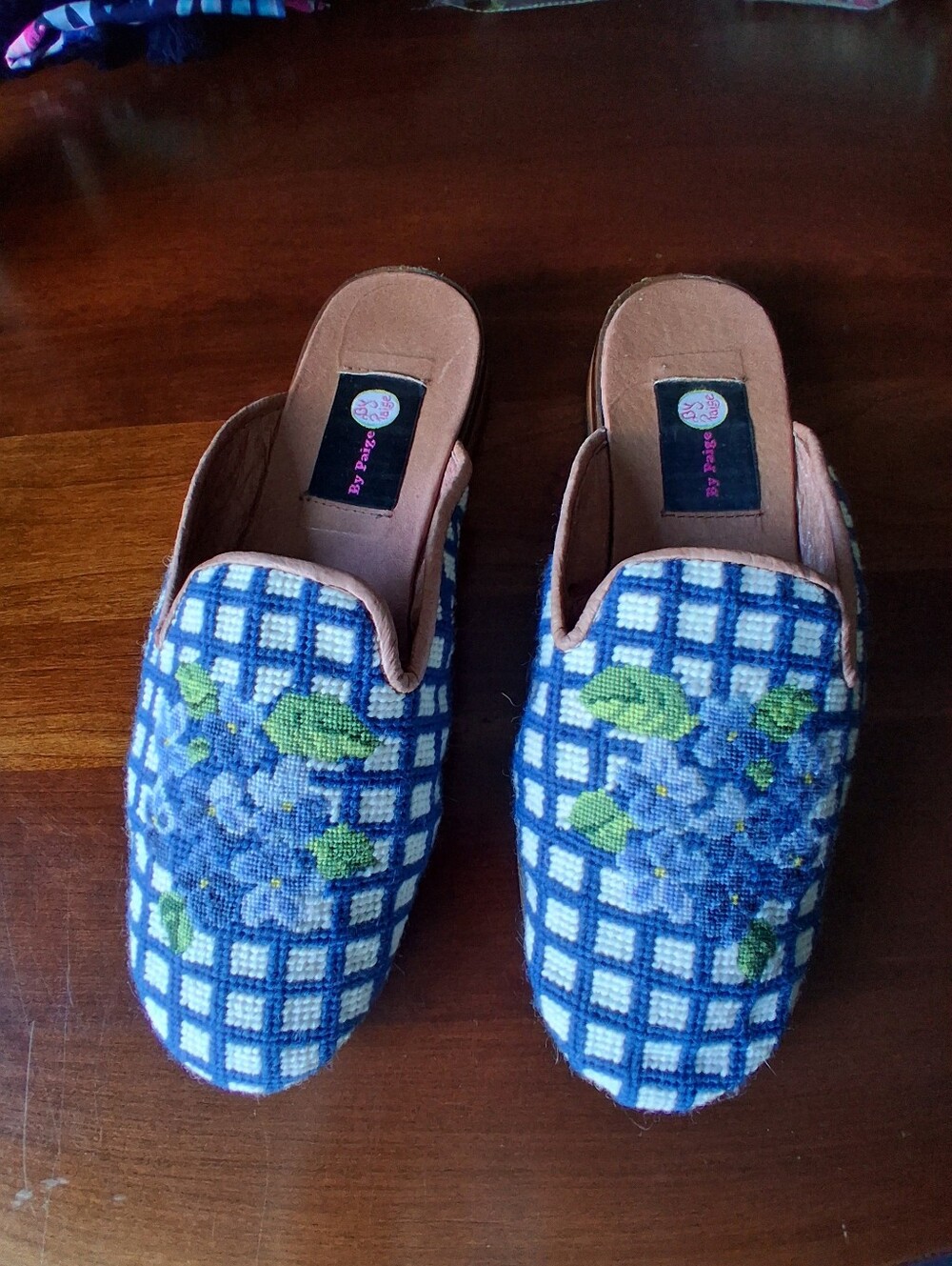 By Paige Needlepoint Mules Hydrangeas Blue/white EUC Sz 10 *Please Read*